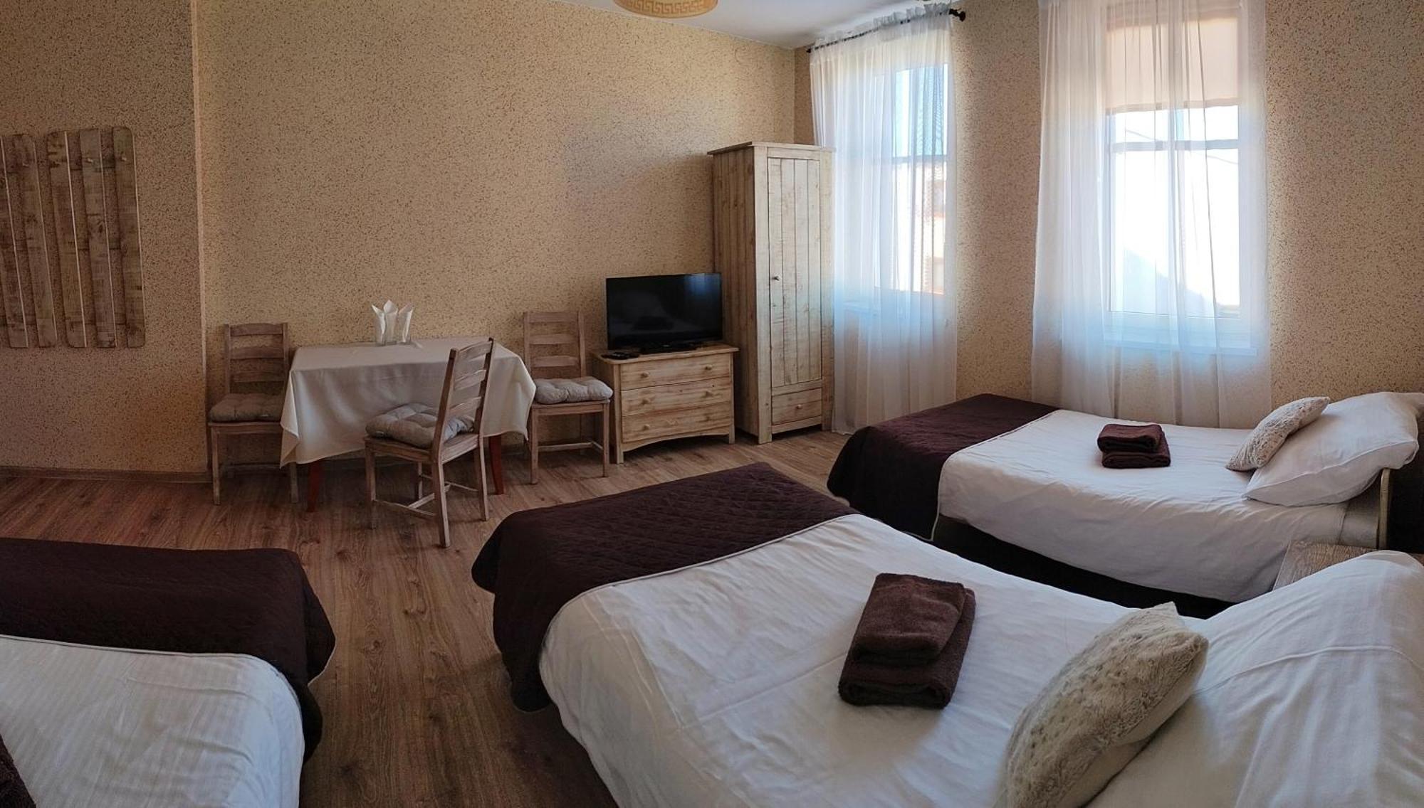 Kamienica Pokoje & Restauracja Opalenica Exteriér fotografie
